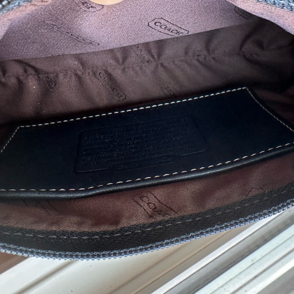 Coach purse - Picture 7 of 7